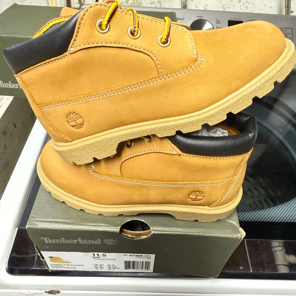 Timberland Wheat Nubuck Chukka Boots
